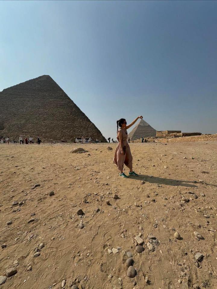 Pyramids Family Inn Kafrat al Jabal Bagian luar foto